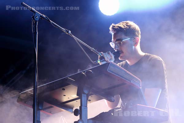 ALT-J - 2015-08-30 - SAINT CLOUD - Domaine National - Scene de la Cascade - 